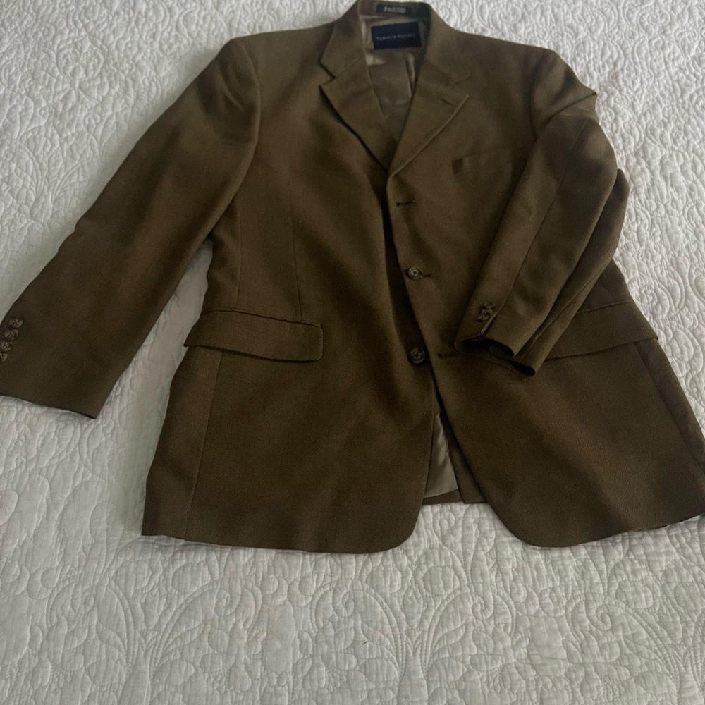 Brown Men’s Tommy Hilfiger Sports Coat. Large. Great condition.
